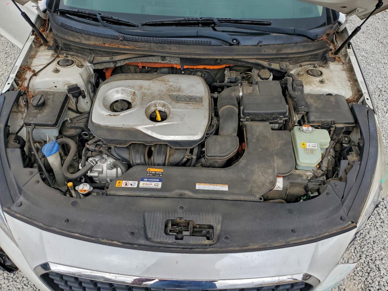 HYUNDAI SONATA HYBRID