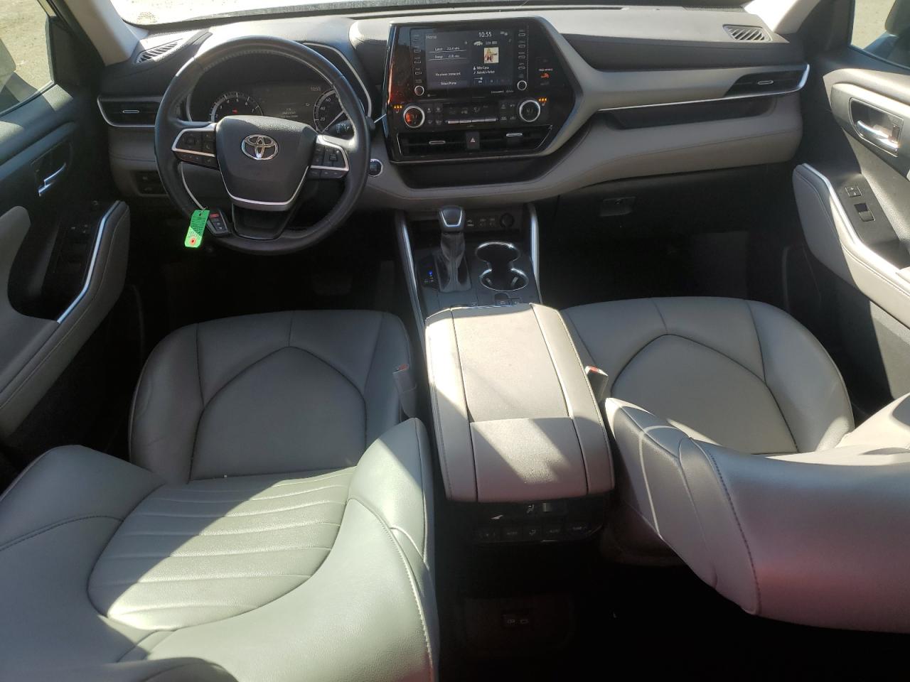 TOYOTA HIGHLANDER XLE