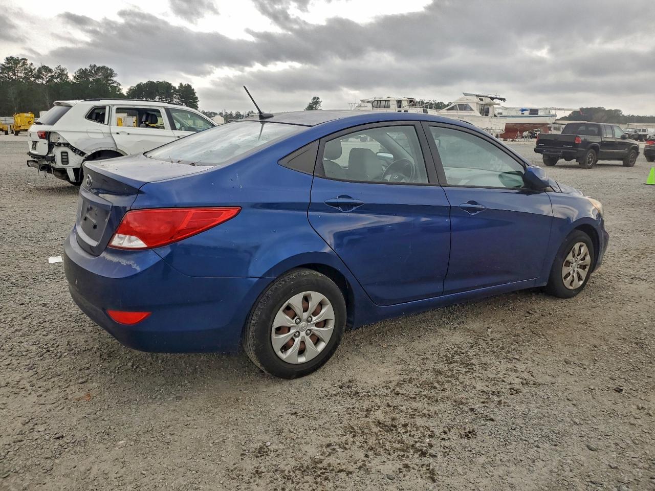 HYUNDAI ACCENT SE