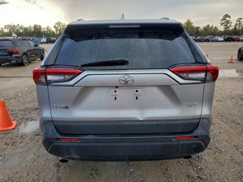 2022 TOYOTA RAV4 XLE P #3296214412