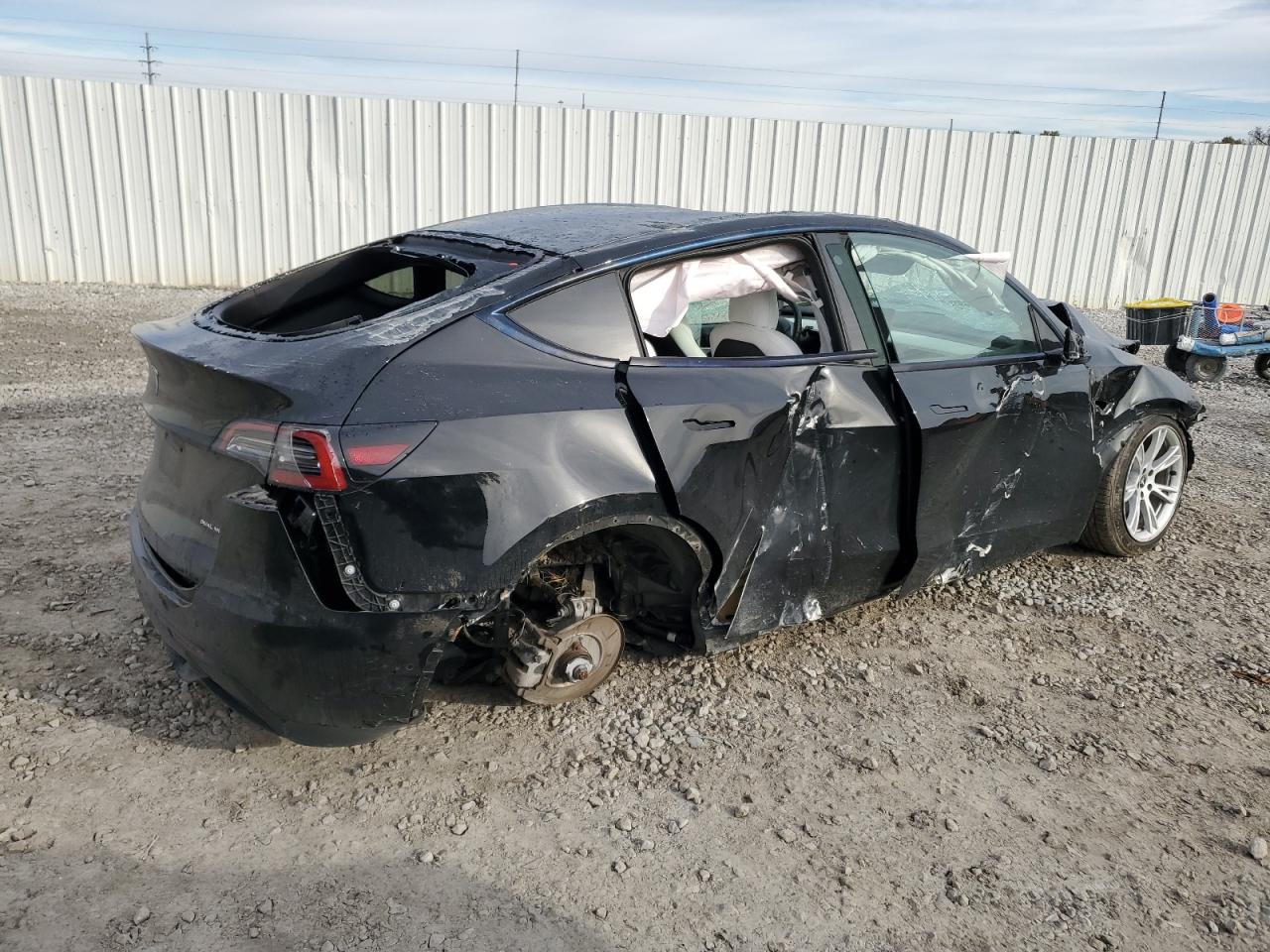 Lot #3318874012 2021 TESLA MODEL Y