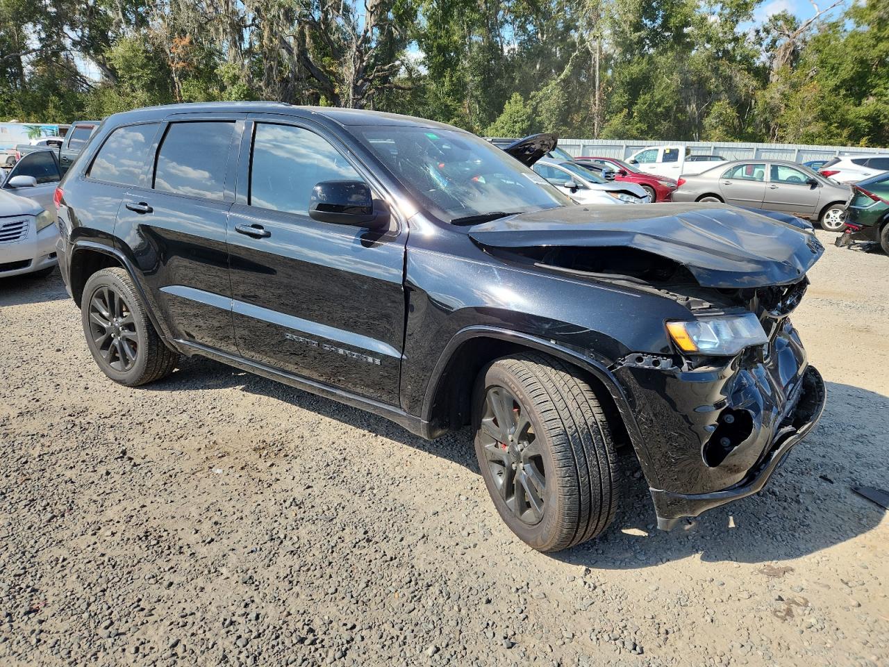 JEEP GRAND CHEROKEE LAREDO