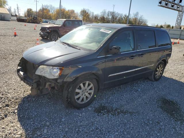 2013 CHRYSLER TOWN & COU #3303881702