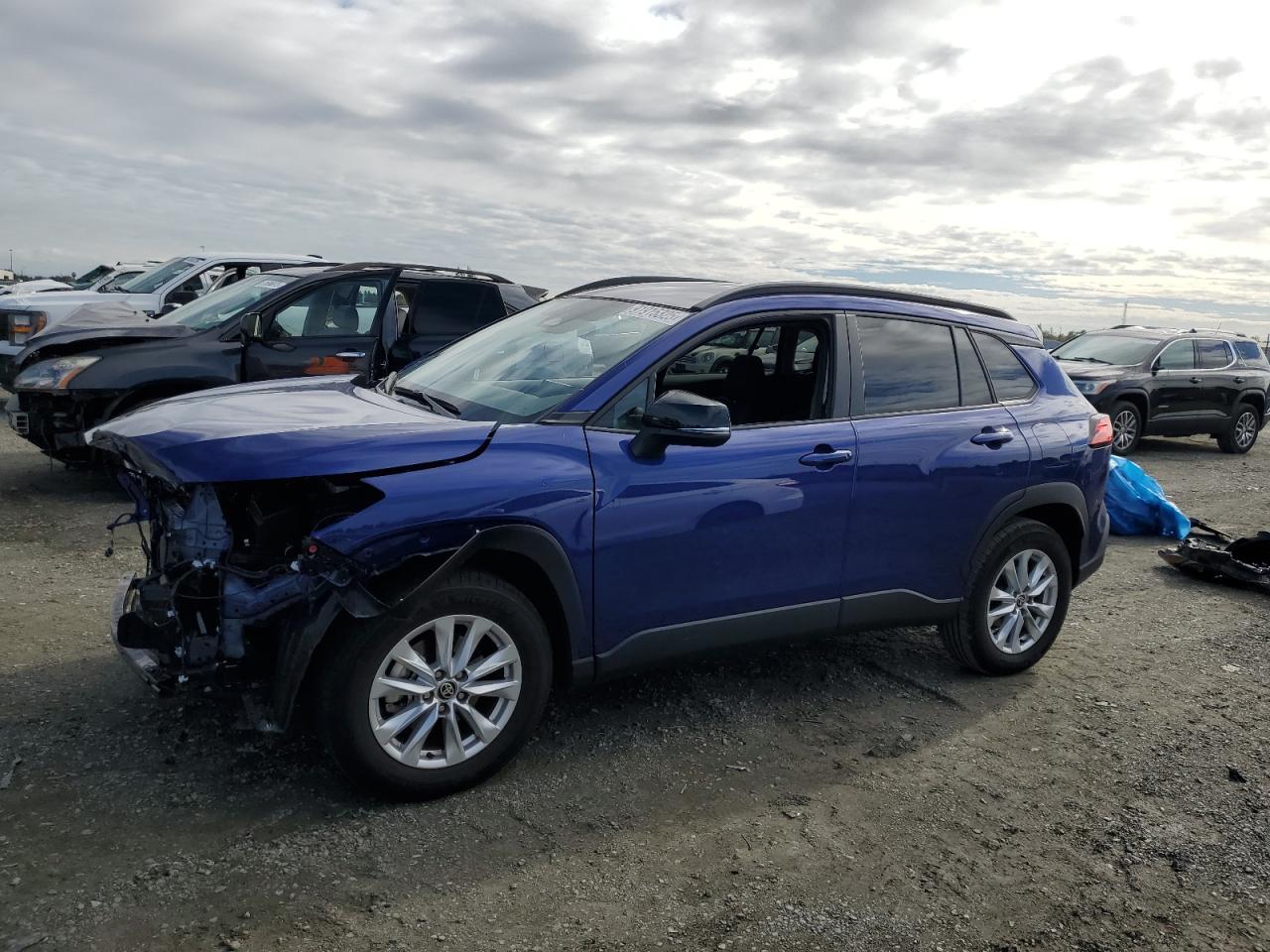 TOYOTA COROLLA CROSS LE