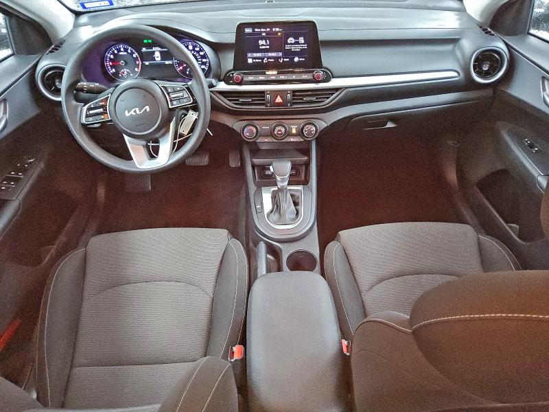 2023 KIA FORTE LX #3303670936