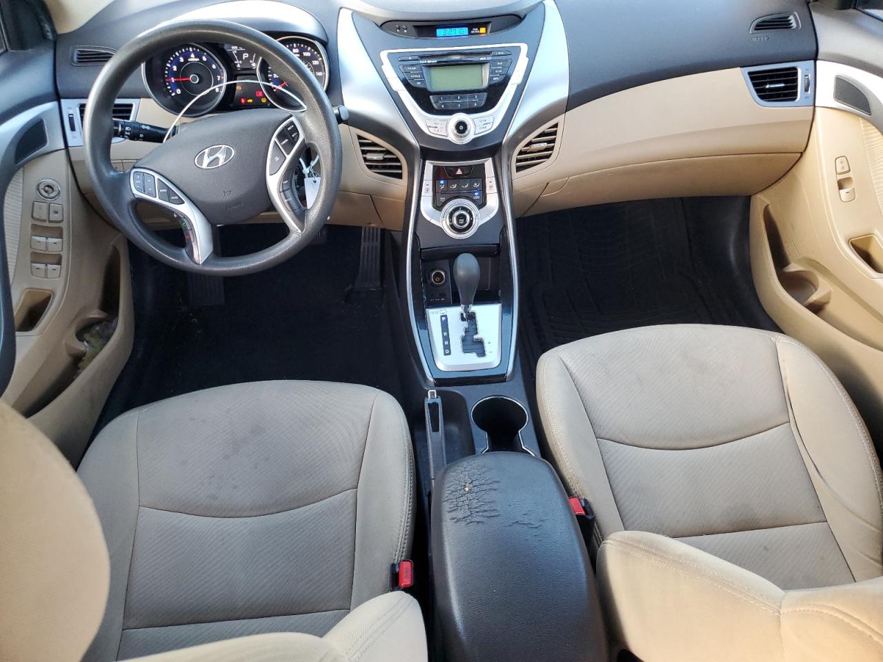 HYUNDAI ELANTRA GLS