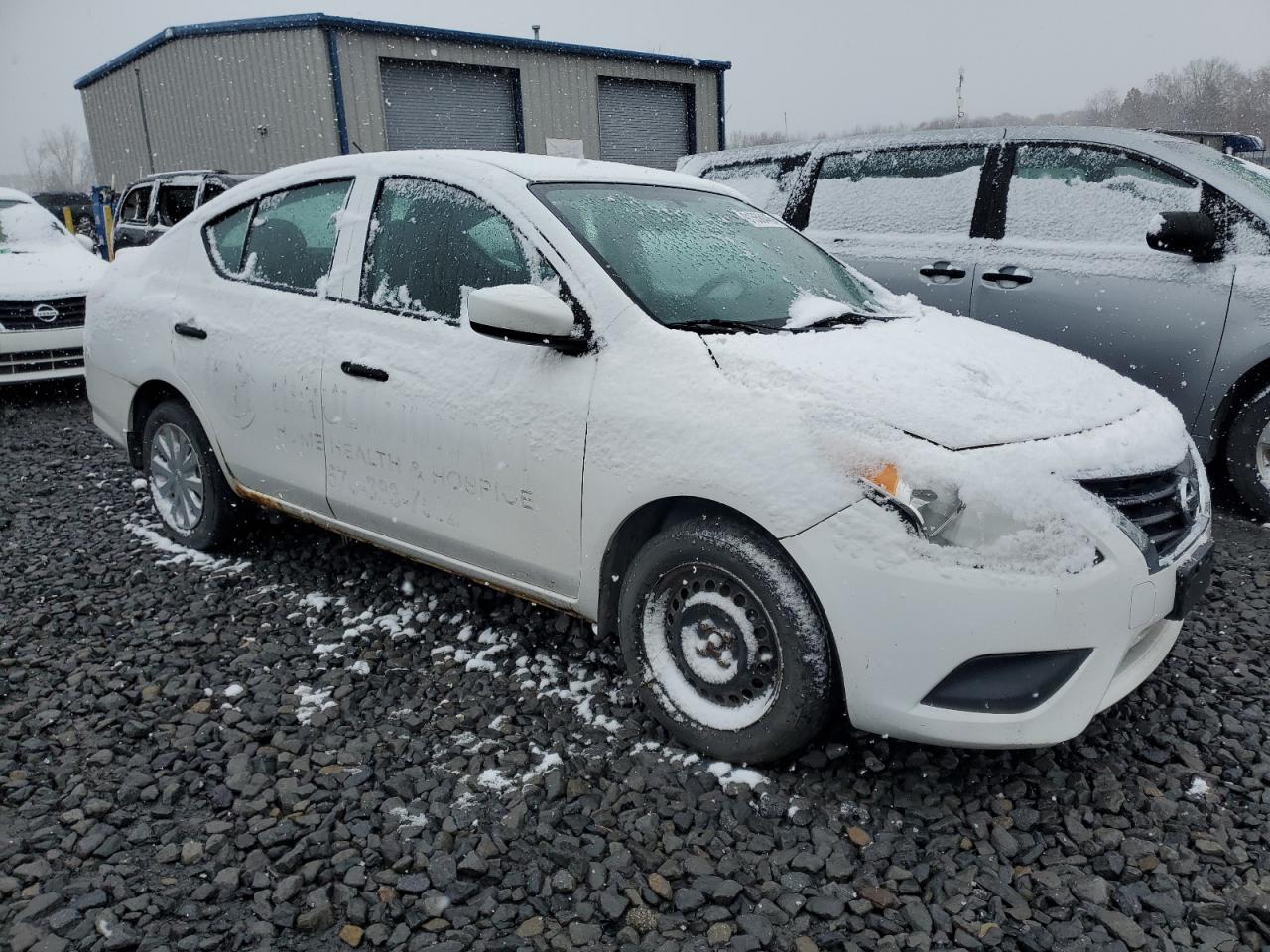 NISSAN VERSA S