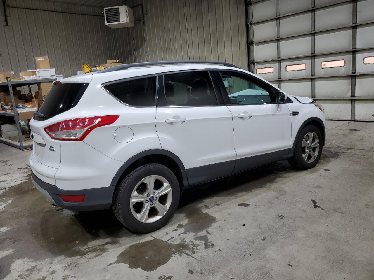 FORD ESCAPE SE