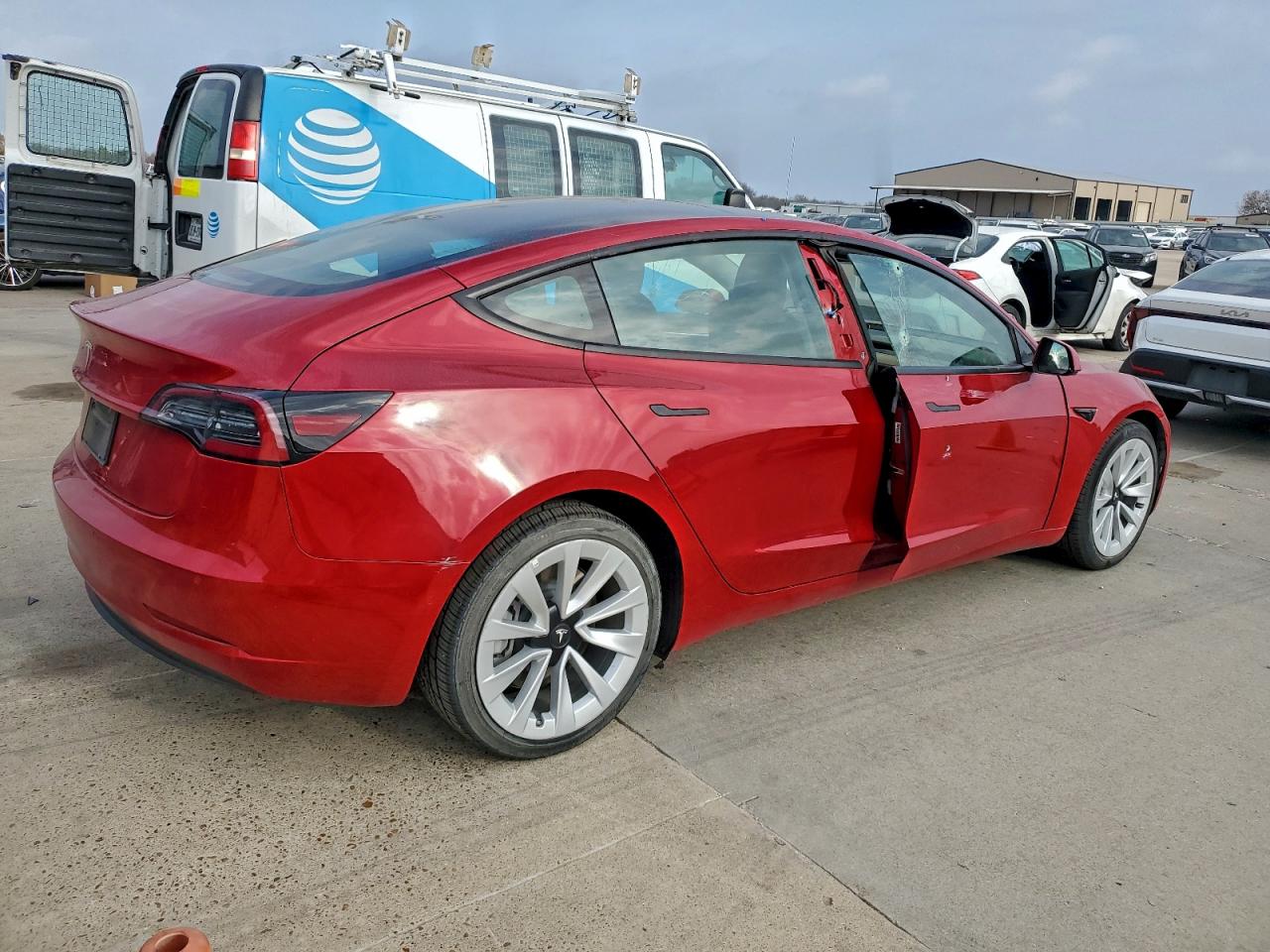 Lot #3303670943 2022 TESLA MODEL 3