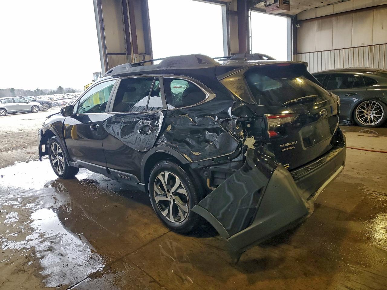 SUBARU OUTBACK LIMITED