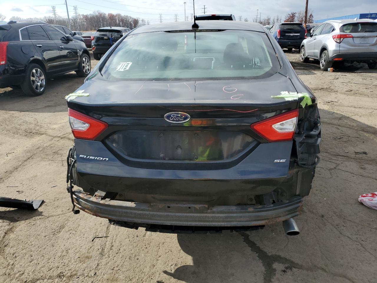 FORD FUSION SE