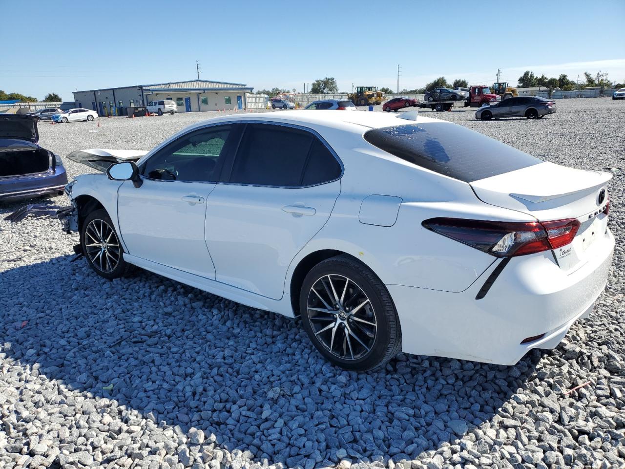 TOYOTA CAMRY SE NIGHT SHADE