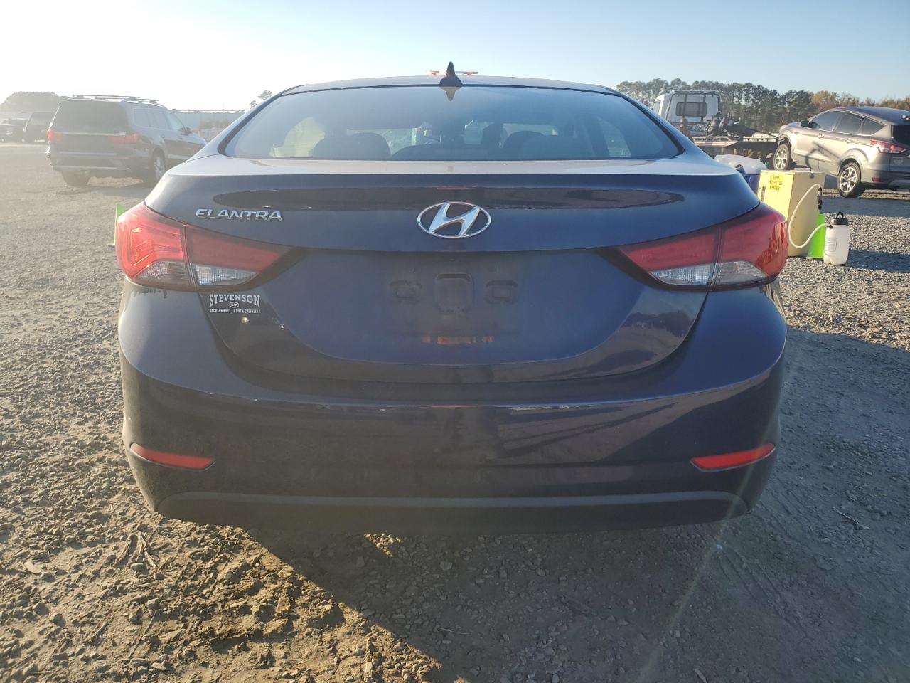 HYUNDAI ELANTRA SE