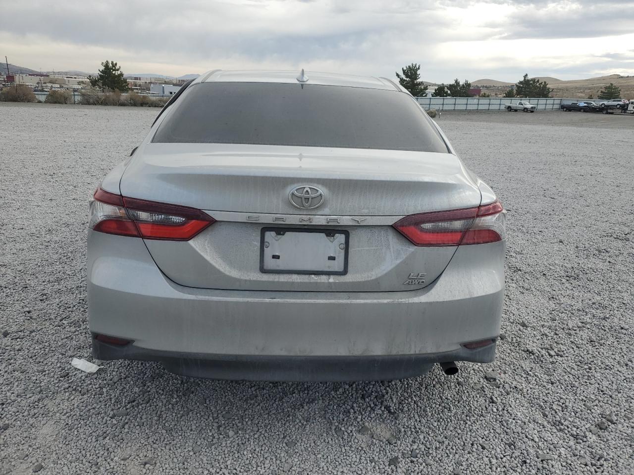 TOYOTA CAMRY LE