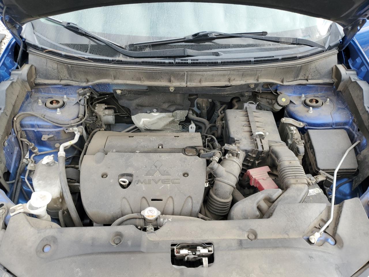 MITSUBISHI OUTLANDER ES