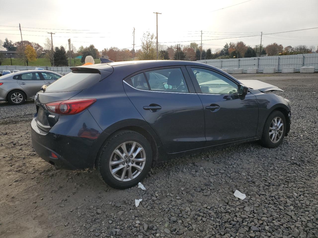 MAZDA 3 GRAND TOURING