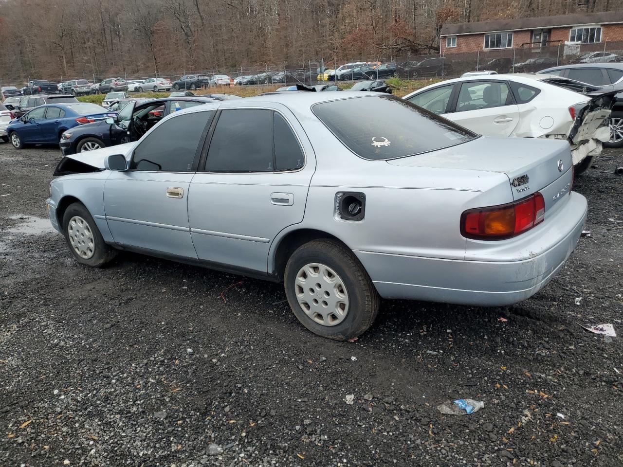 Lot #3302911062 1995 TOYOTA CAMRY