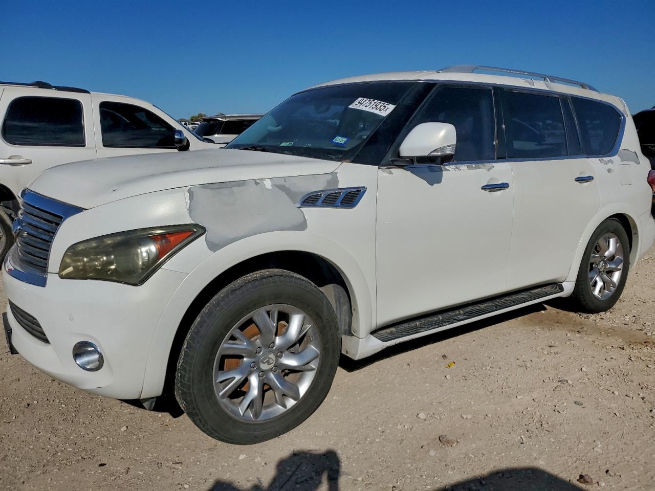 INFINITI QX56