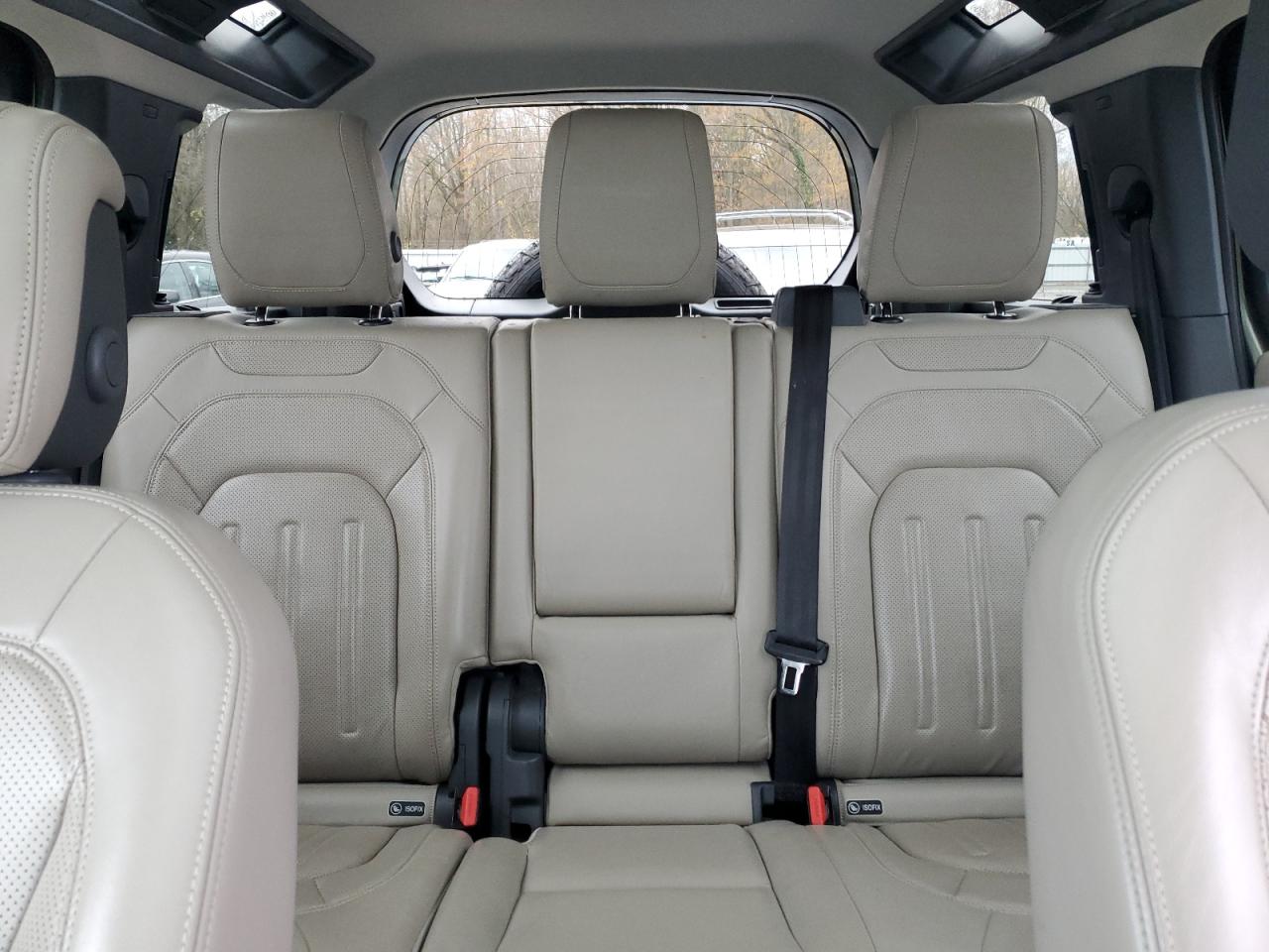 LAND ROVER DEFENDER 110 SE