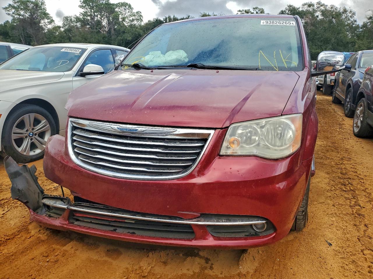 CHRYSLER TOWN & COUNTRY TOURING L