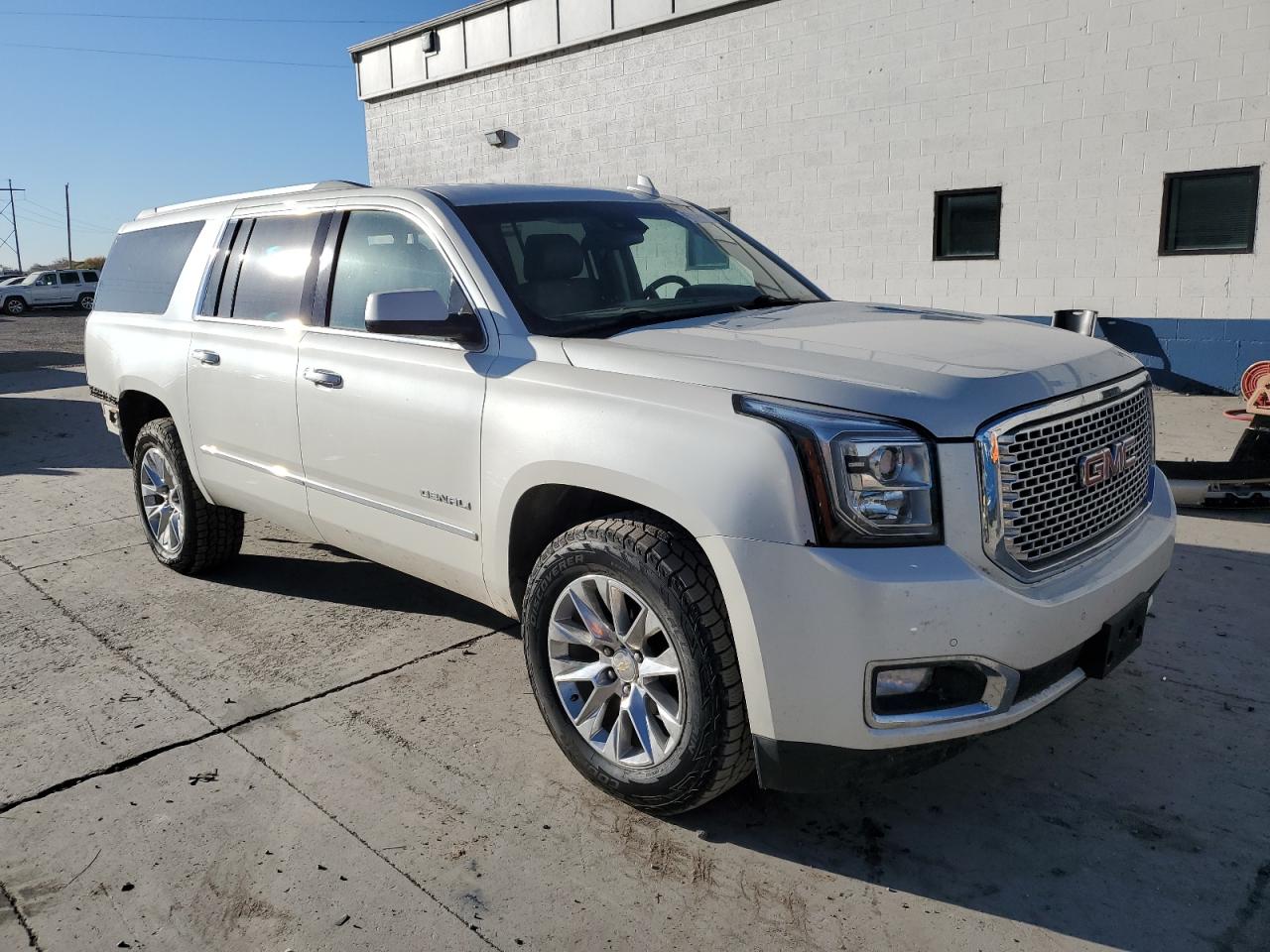 GMC YUKON DENALI