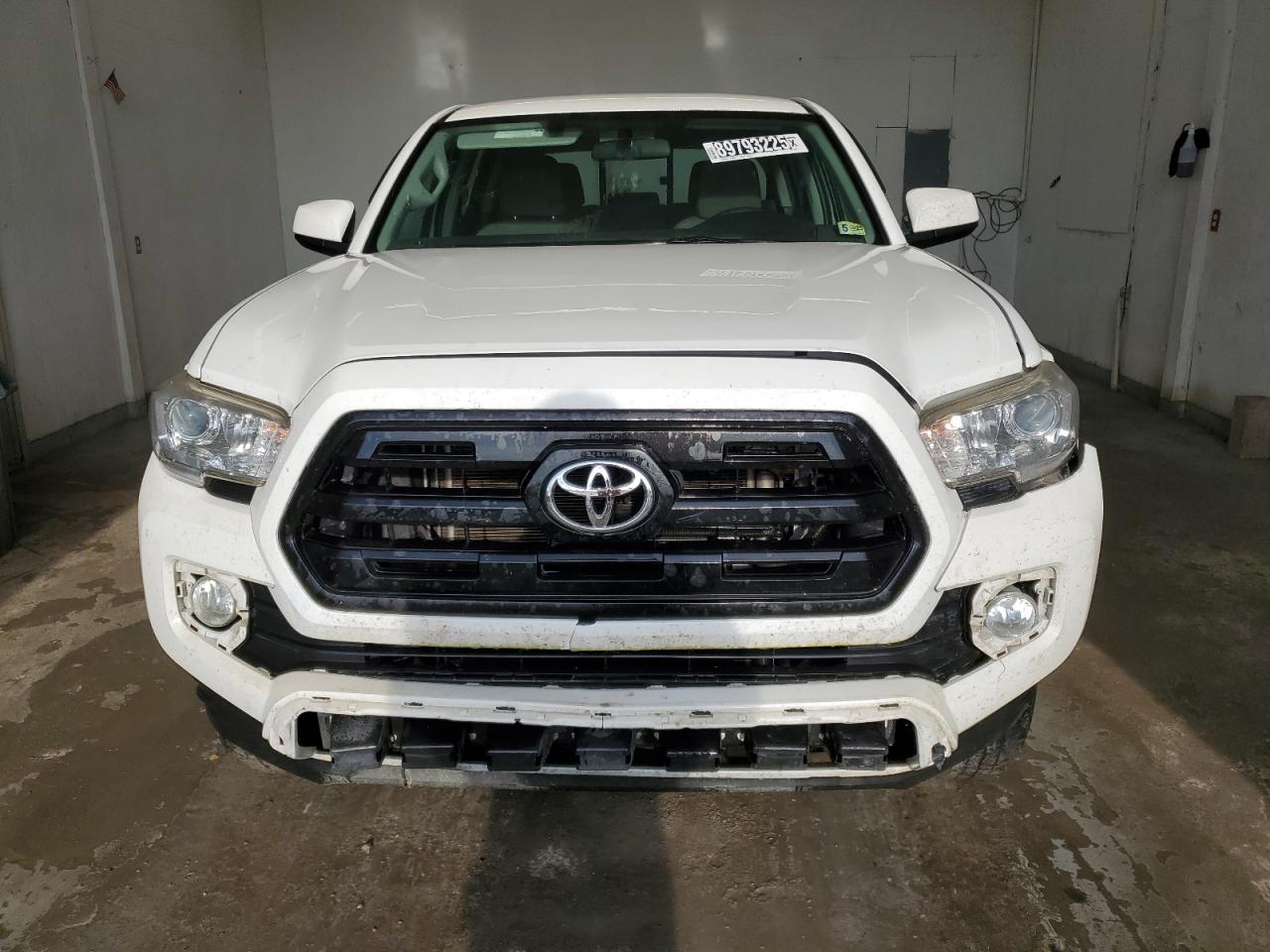 Lot #3316781402 2017 TOYOTA TACOMA DOU