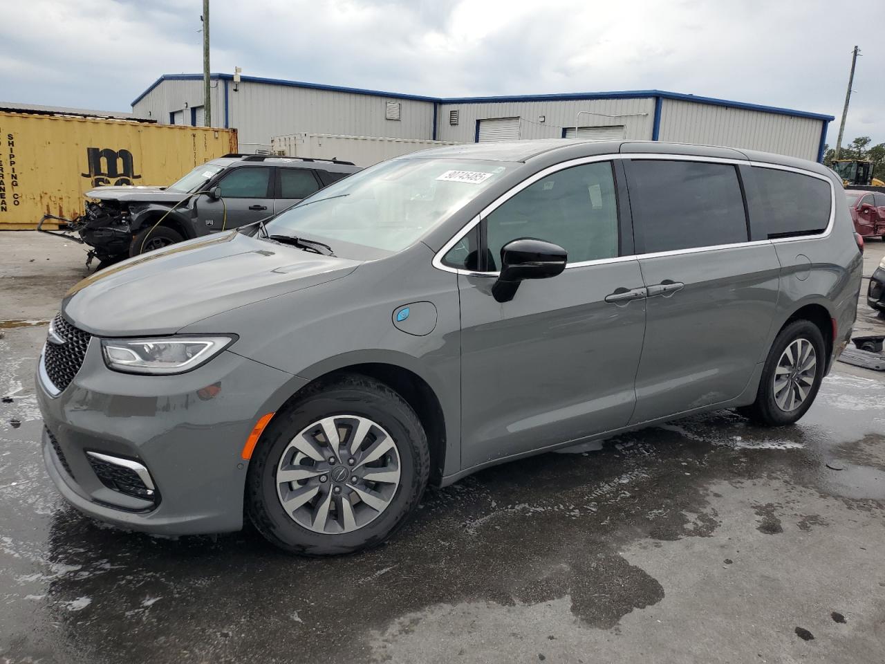 CHRYSLER PACIFICA HYBRID SELECT