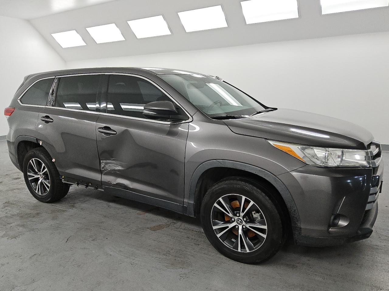 TOYOTA HIGHLANDER LE