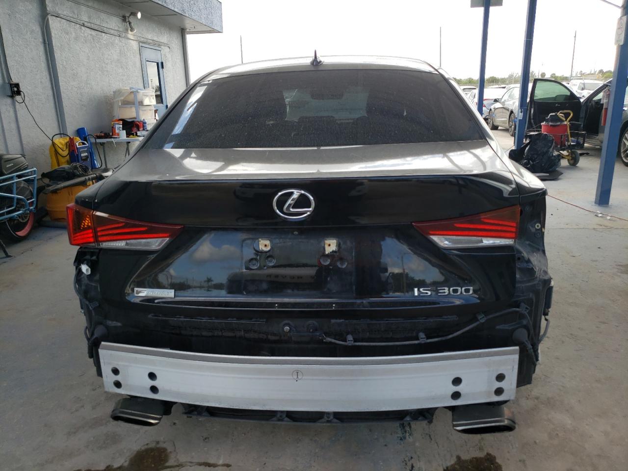 LEXUS IS 300