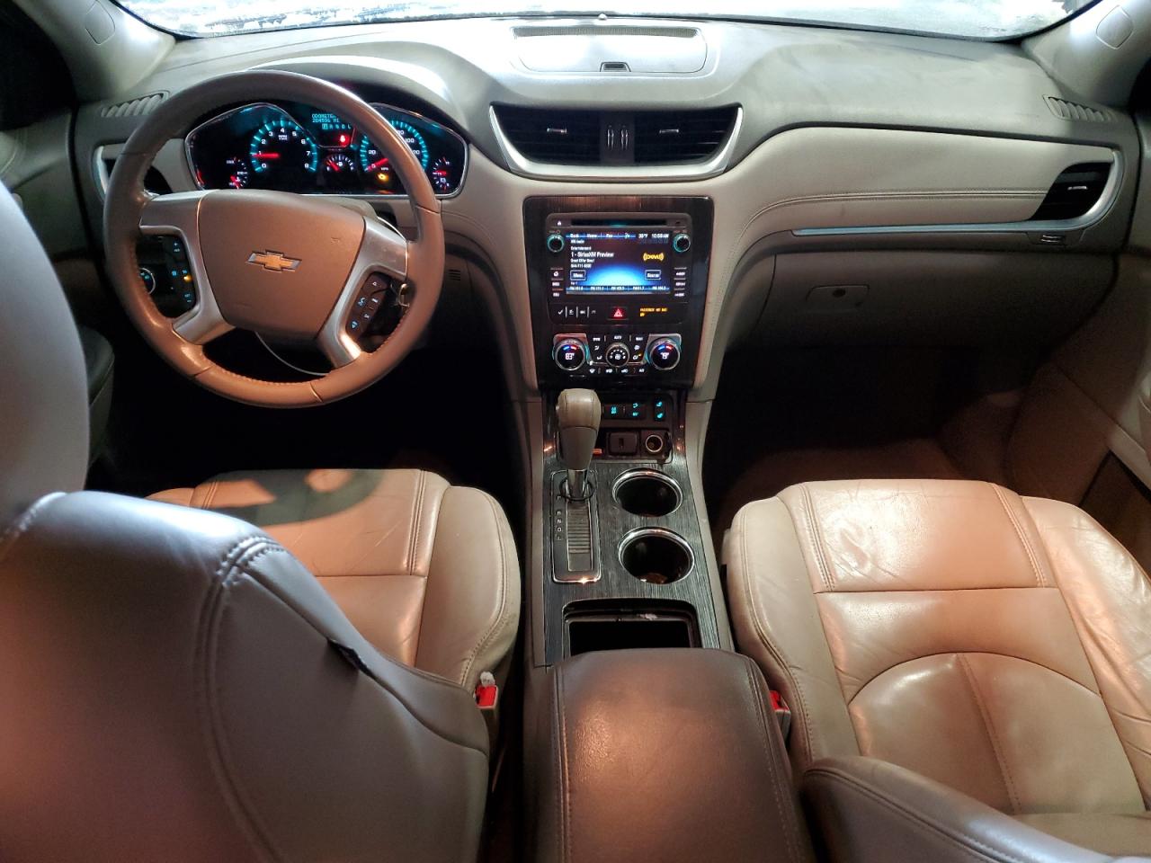 CHEVROLET TRAVERSE LT