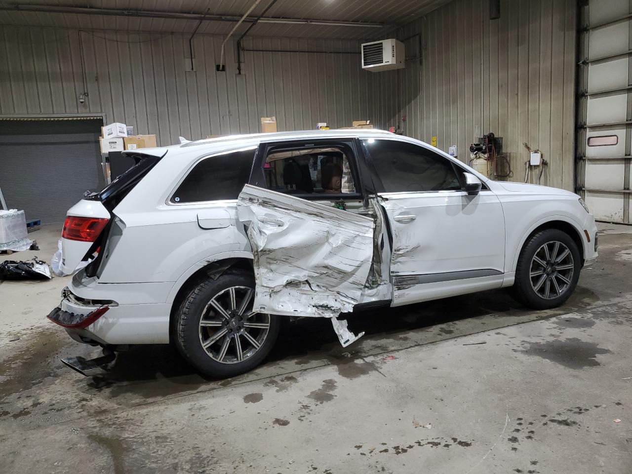 AUDI Q7 PREMIUM PLUS