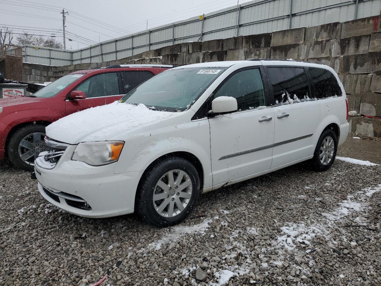 CHRYSLER TOWN & COUNTRY TOURING