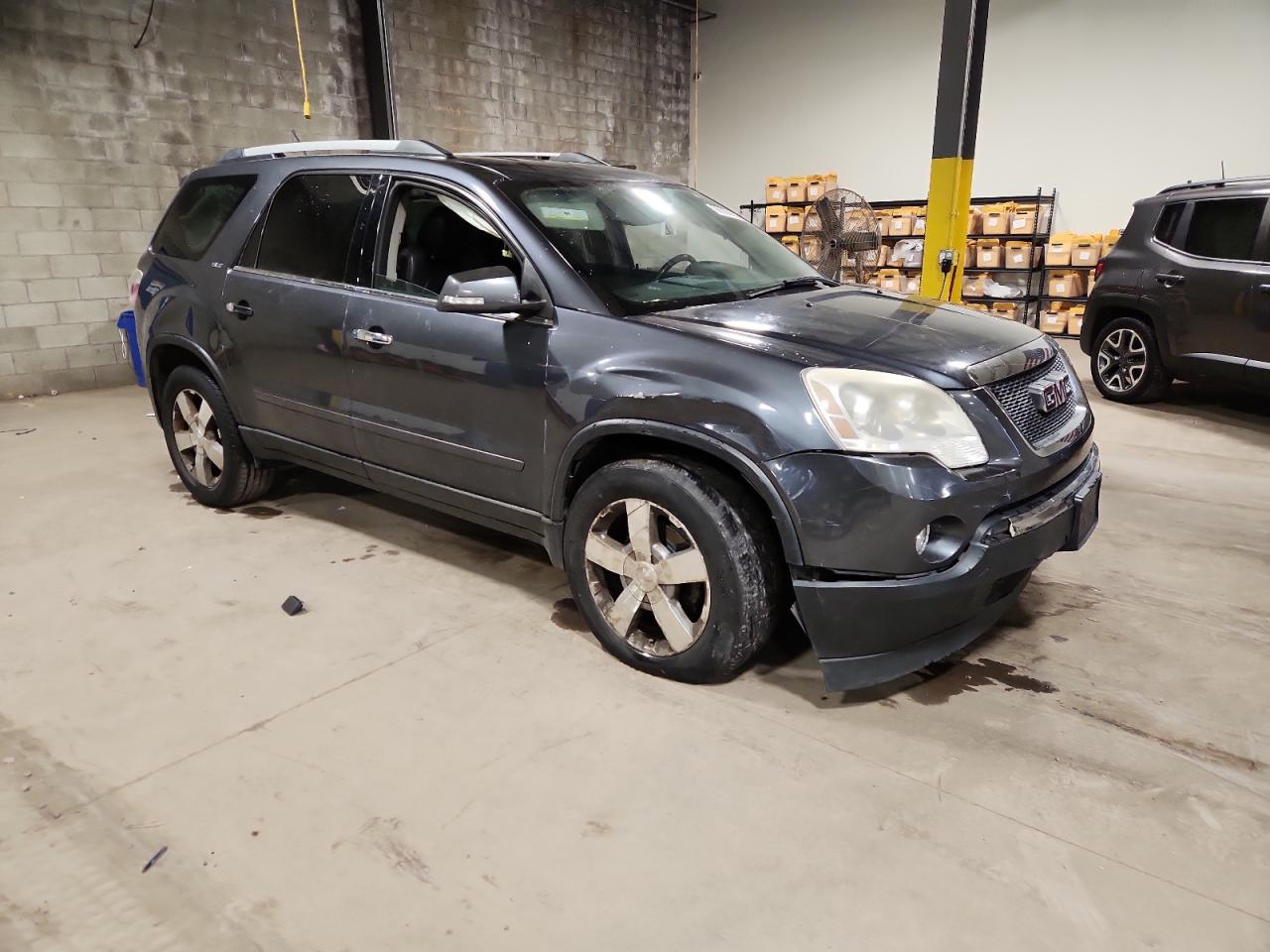 GMC ACADIA SLT-1