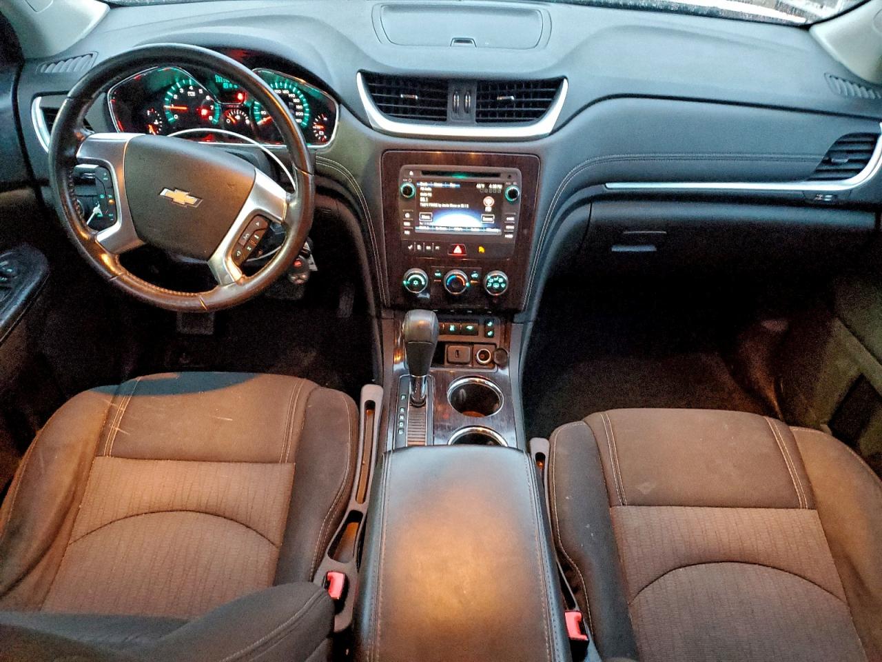 CHEVROLET TRAVERSE LT