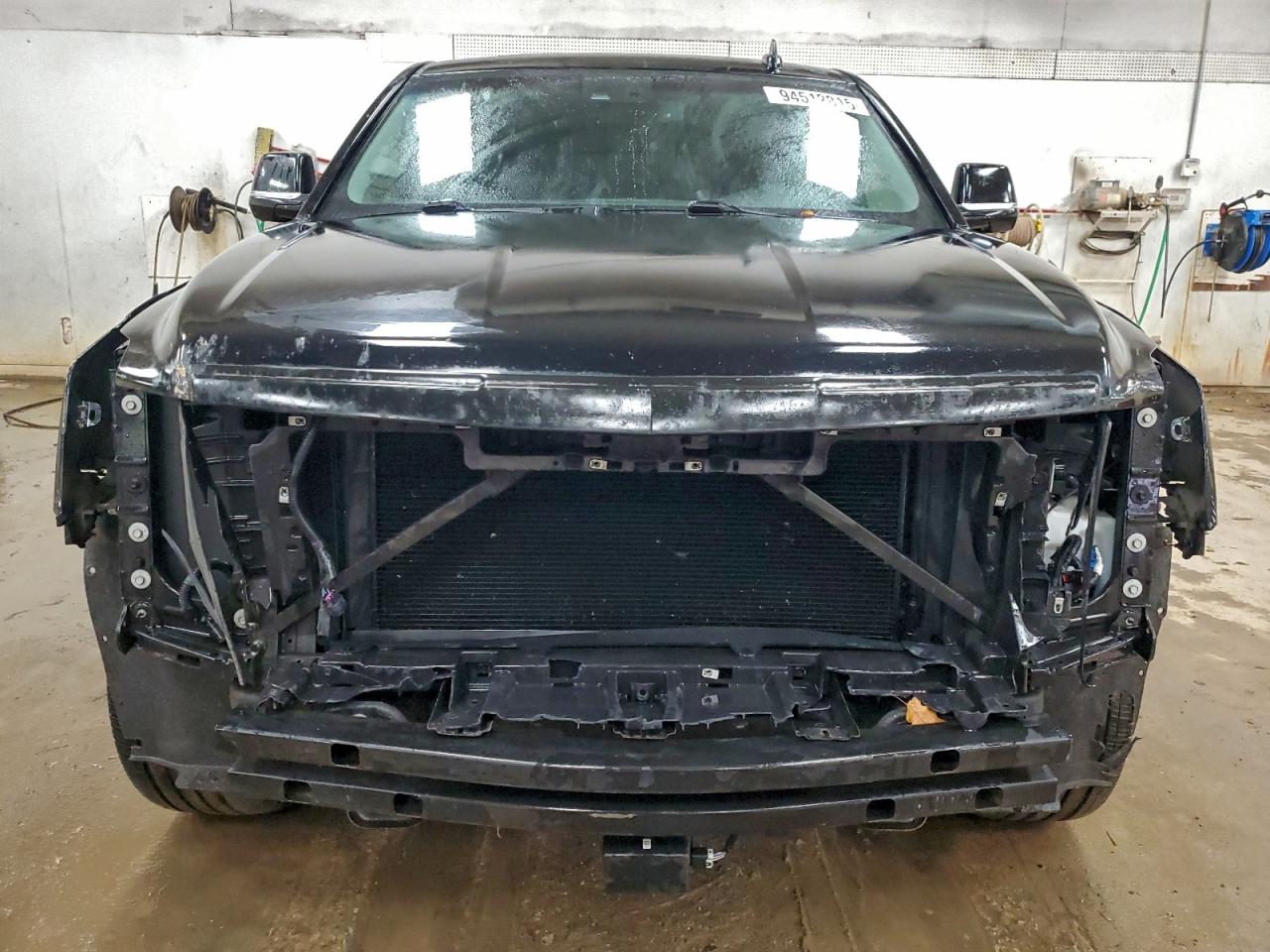 CADILLAC ESCALADE PREMIUM