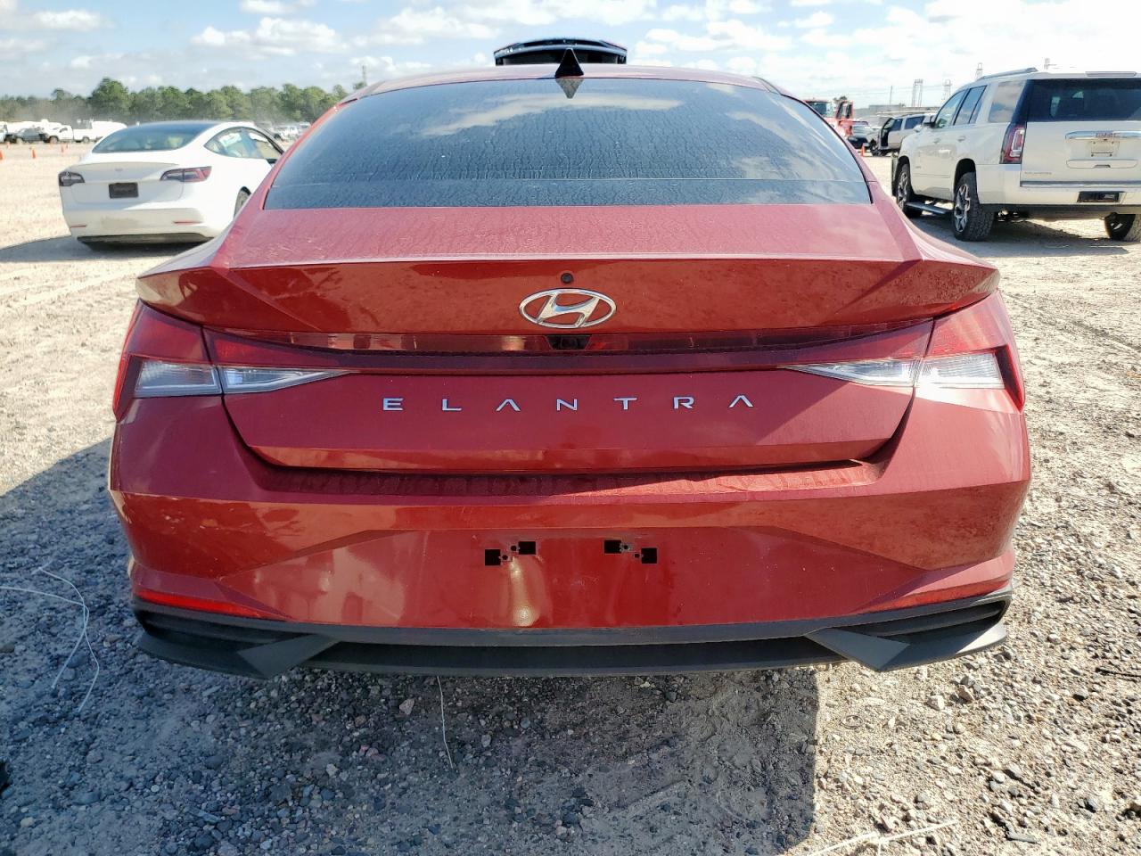 HYUNDAI ELANTRA SEL