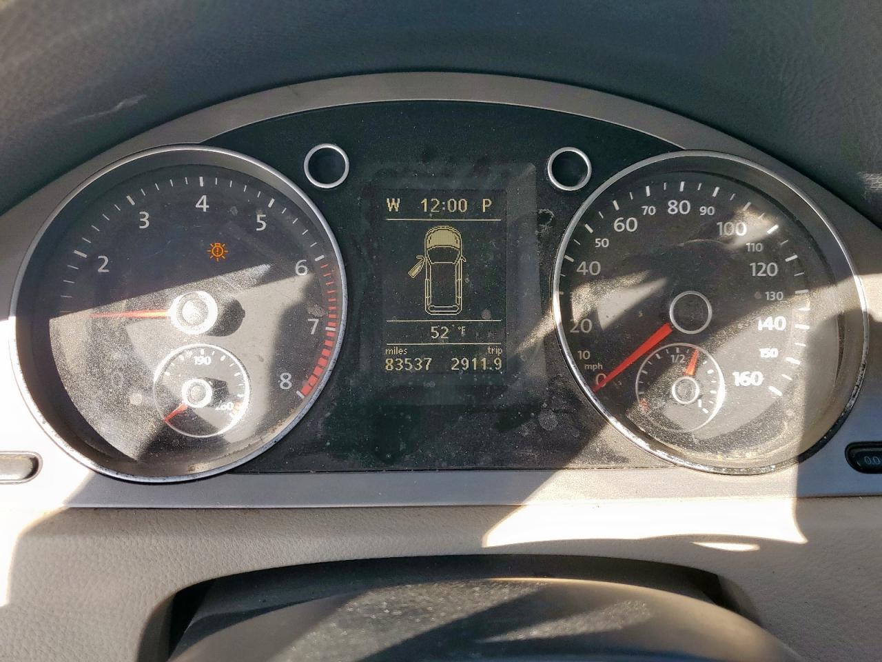 VOLKSWAGEN PASSAT KOMFORT