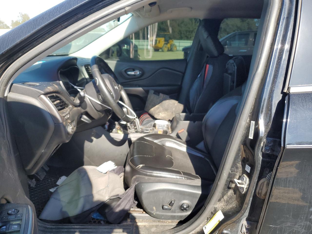 JEEP GRAND CHEROKEE LATITUDE PLUS