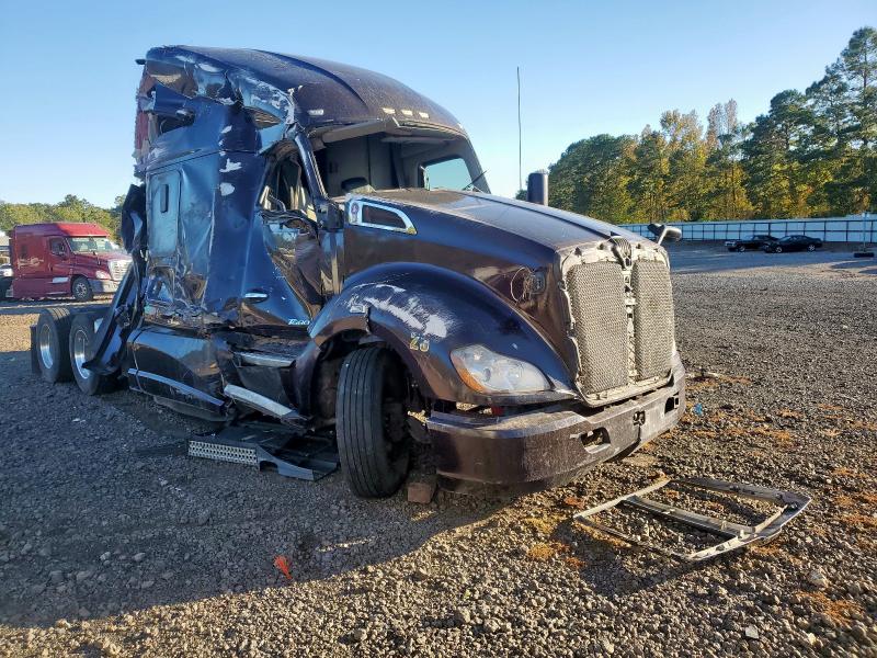 Global Auto Auctions: 2014 KENWORTH T680