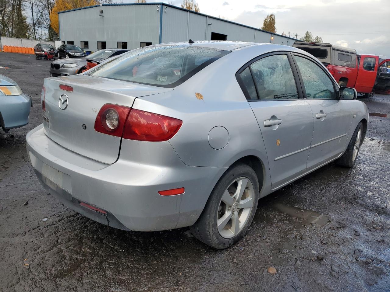 Lot #3283770416 2005 MAZDA 3 I