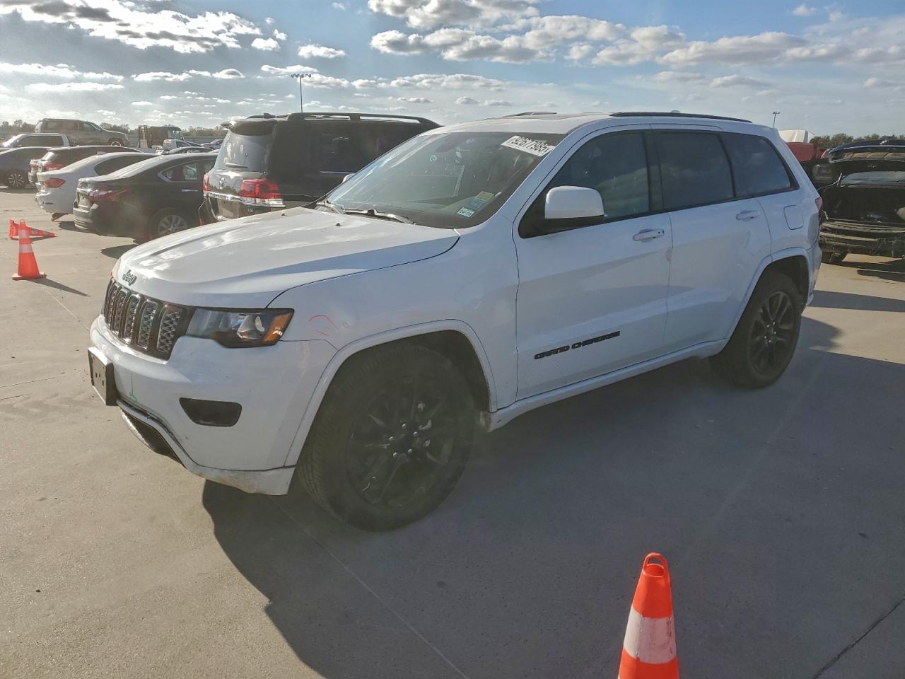 JEEP GRAND CHEROKEE LAREDO