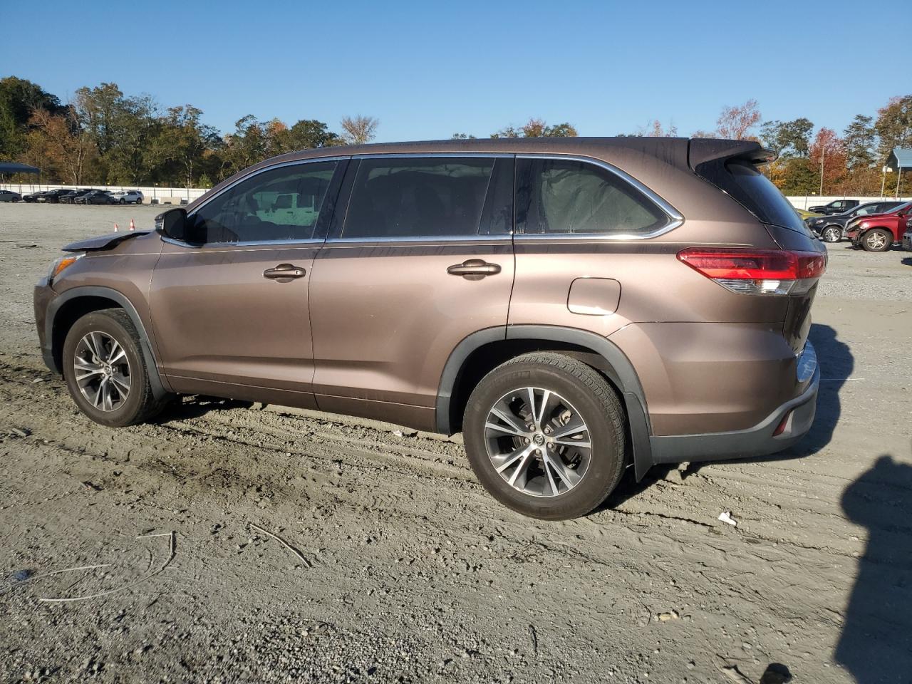 TOYOTA HIGHLANDER LE