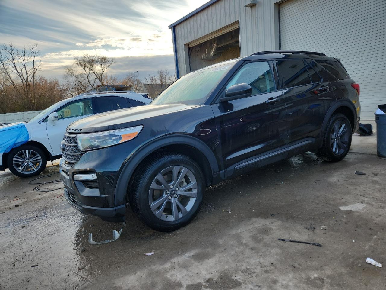 FORD EXPLORER XLT