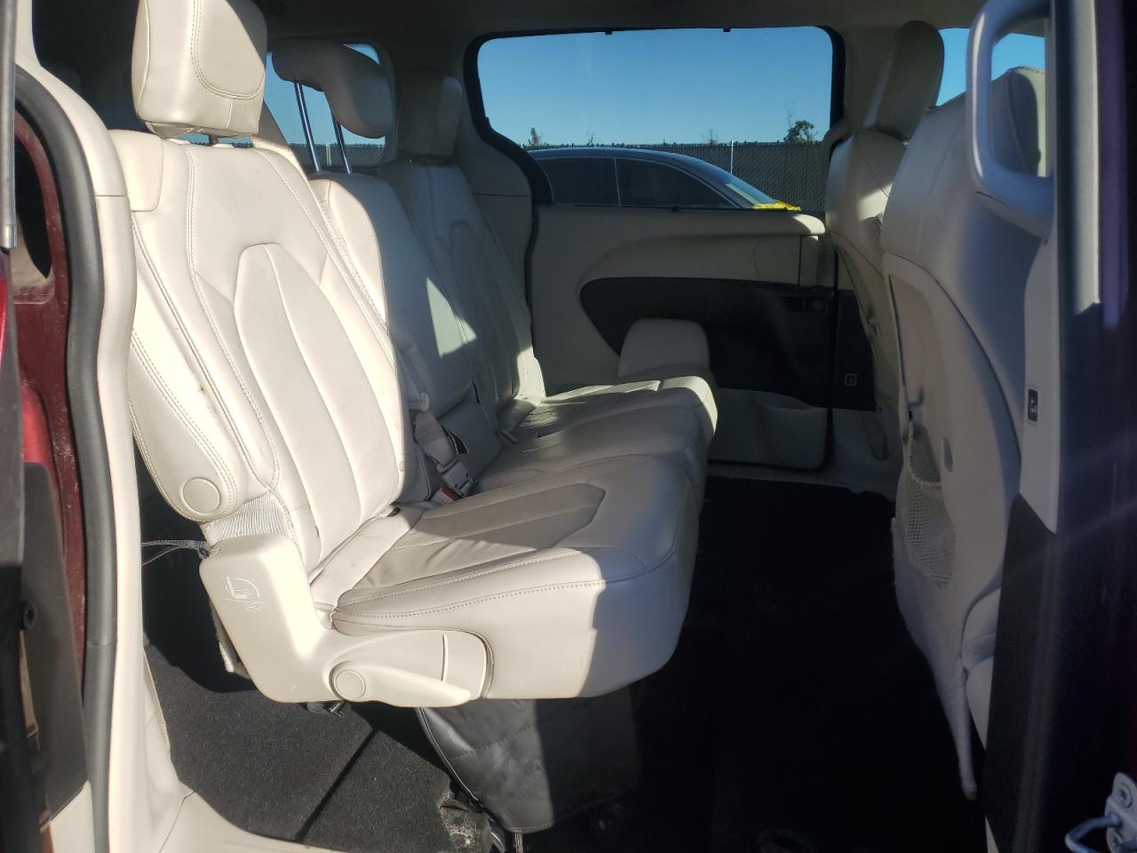 CHRYSLER PACIFICA TOURING L