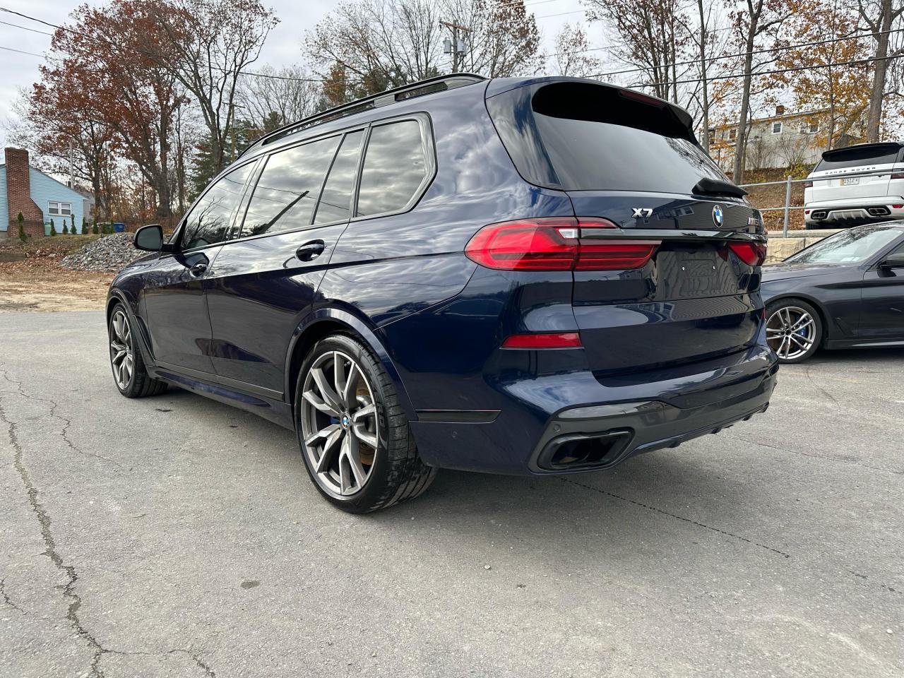 BMW X7 M50I