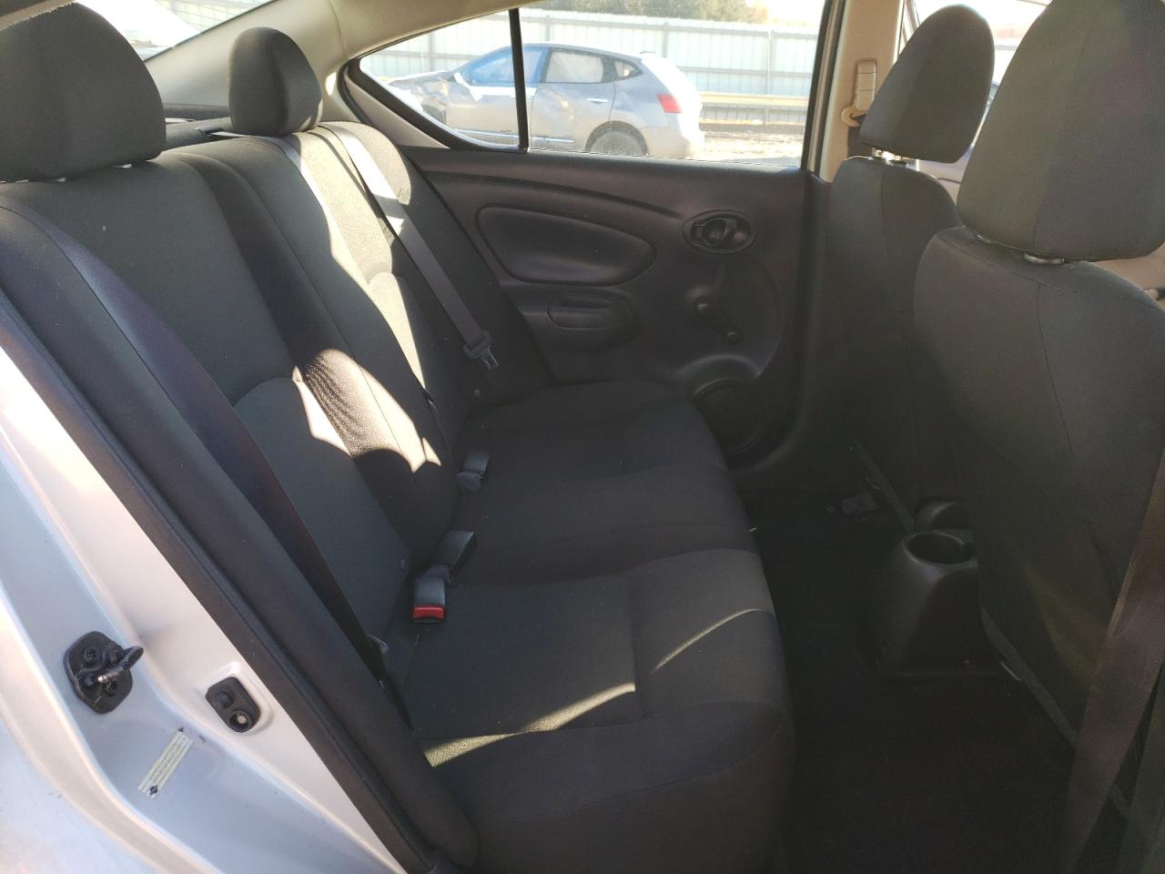 NISSAN VERSA S