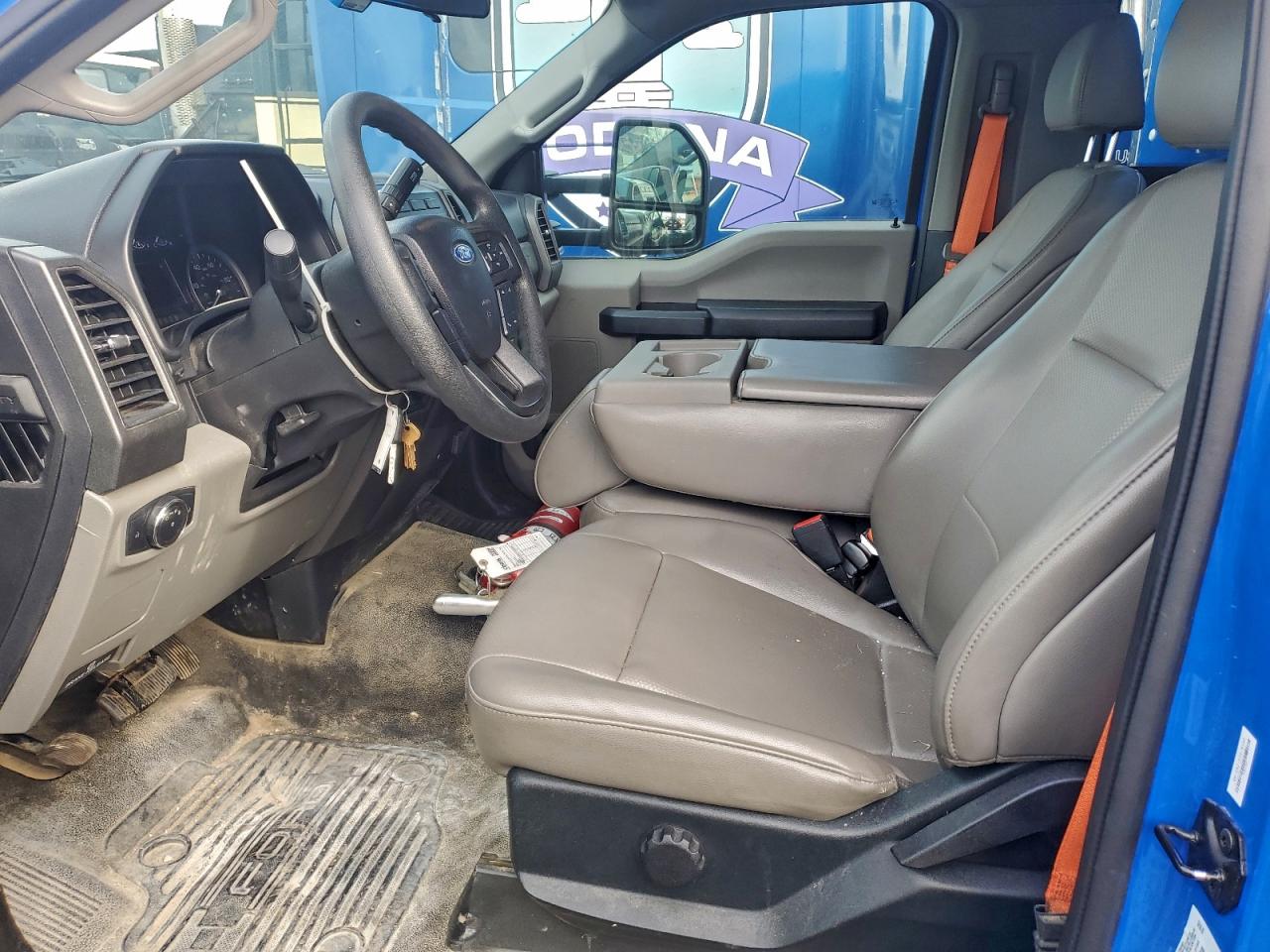 FORD F-450 SUPER DUTY