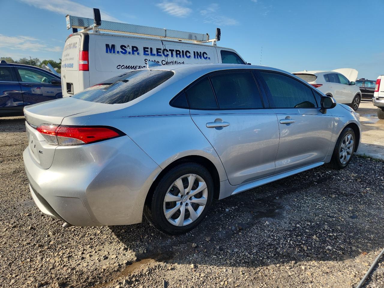 Lot #3301782358 2020 TOYOTA COROLLA LE