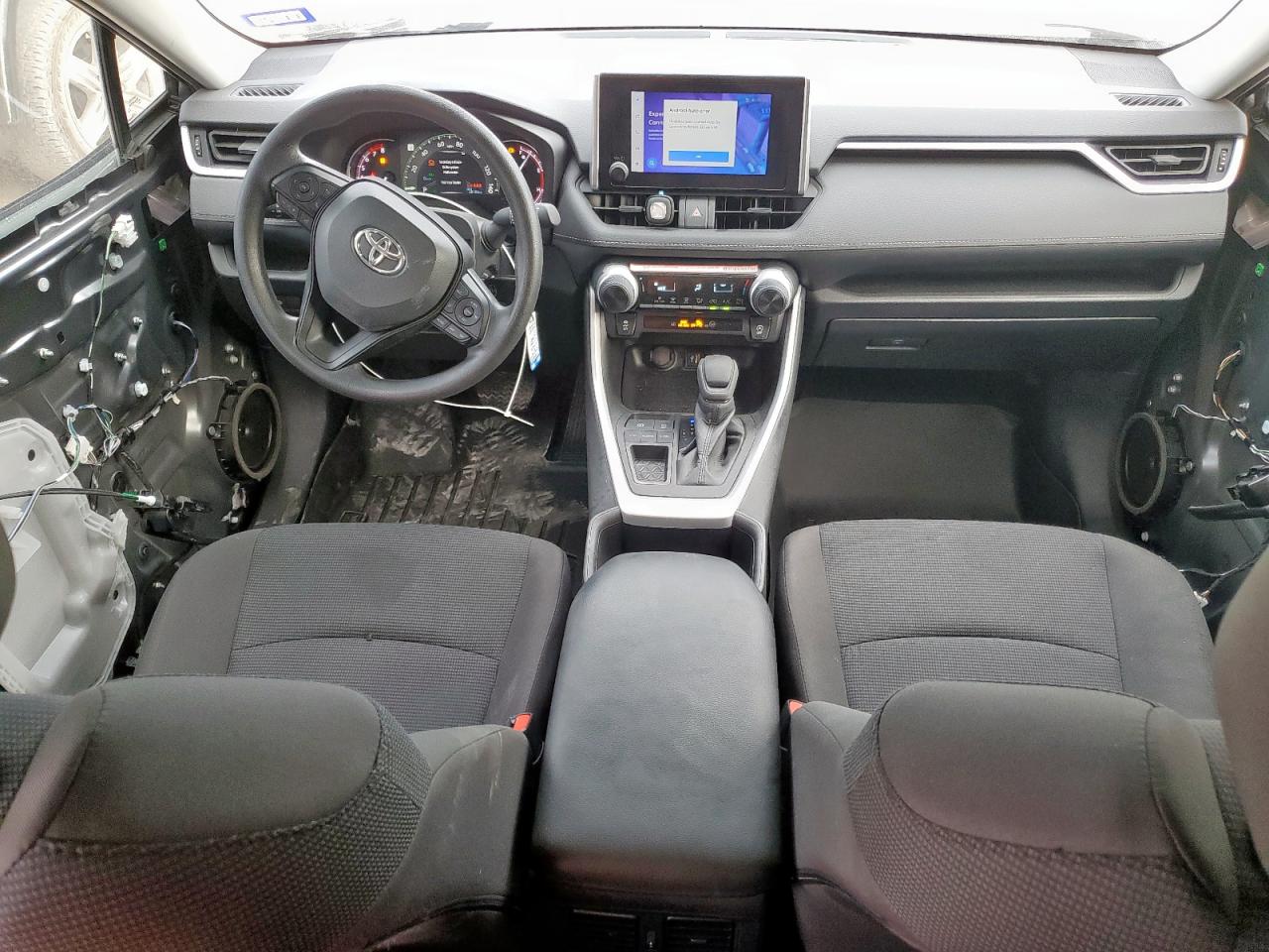 TOYOTA RAV4 LE