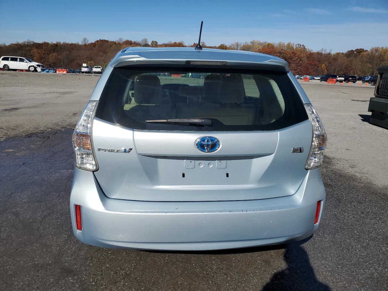 TOYOTA PRIUS V